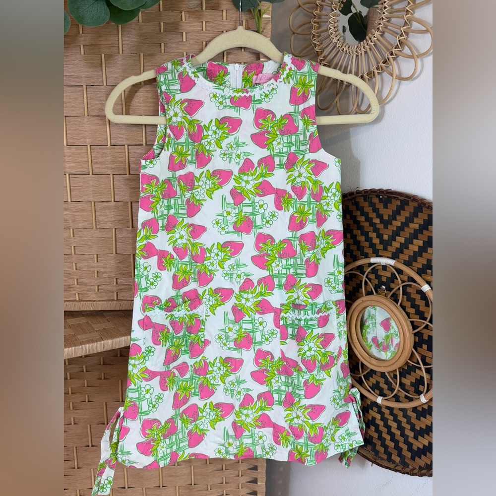 Lilly Pulitzer Strawberry Crème Fraiche Shift Dress Girls Size 8 HTF